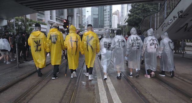 カンヌでサプライズ上映された「香港民主化デモ」の克明な記録。あの時、最前線で何が起きていたのか