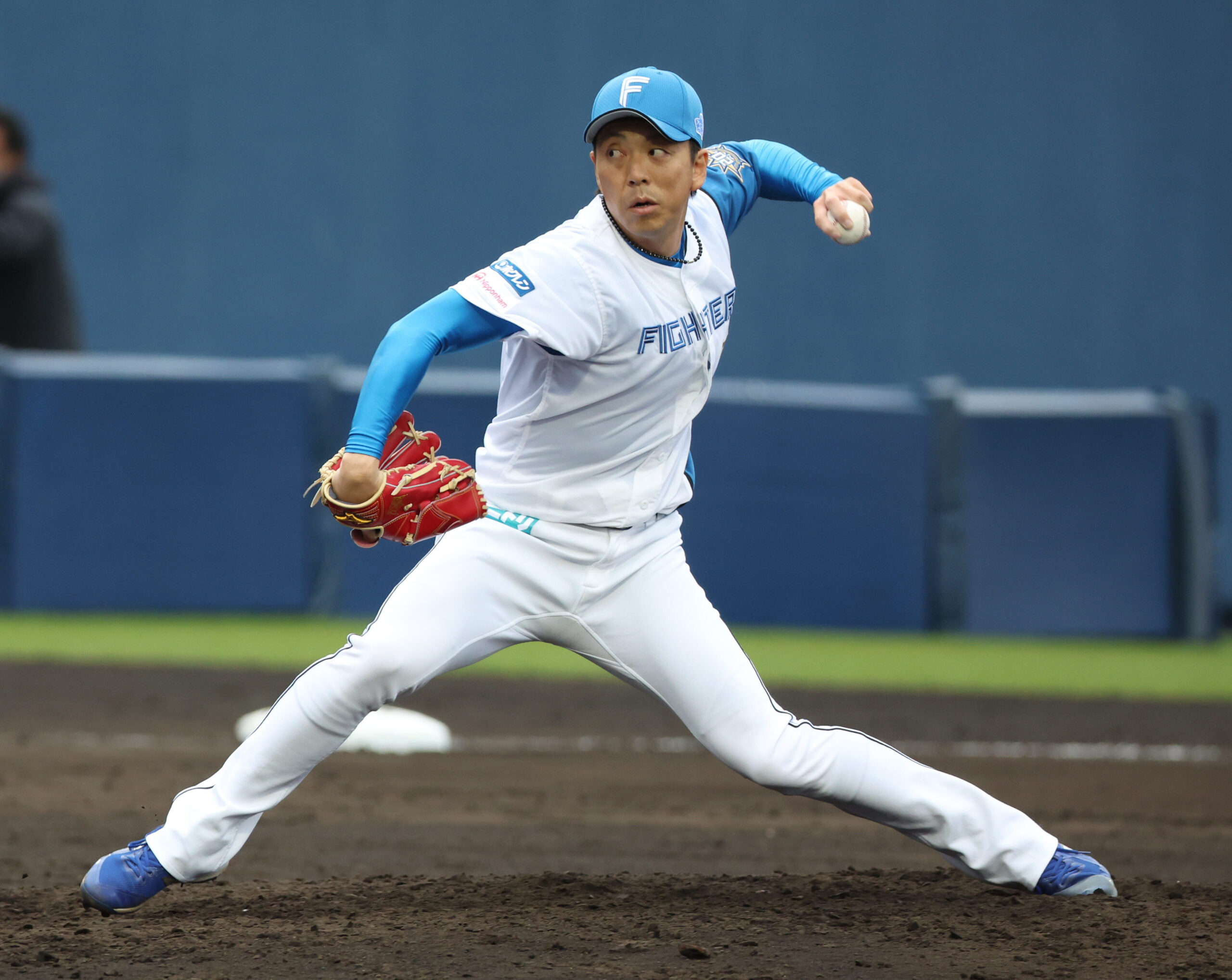 富澤たけしさんと伊達みきおさん、高校の大先輩元プロ野球選手とスリーショット公開「あのオープンスタンスを仙台で…」