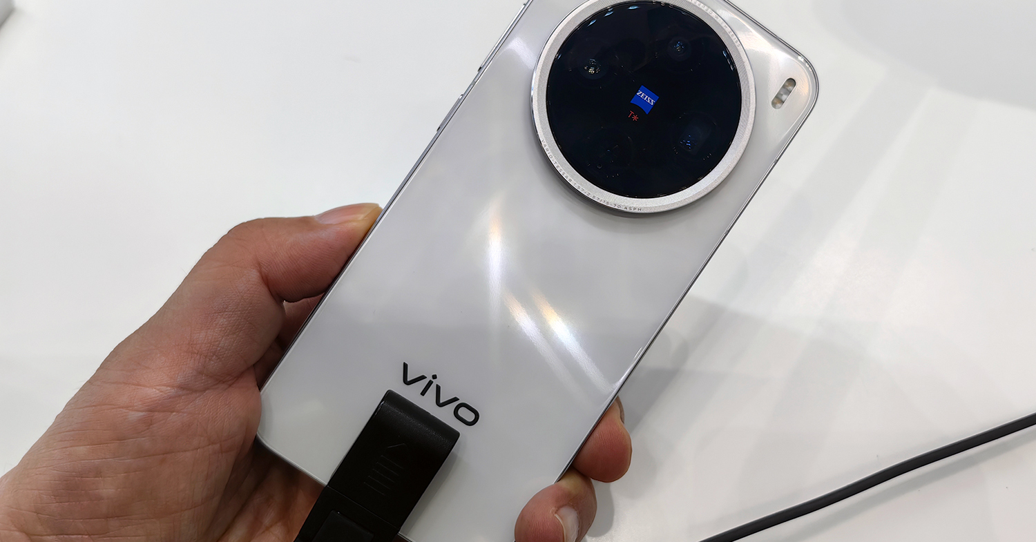 [ITmedia Mobile] 各社が撤退する“高性能な小型スマホ”──カメラフォン「vivo X200 Pro mini」は中国で新市場を作れるか？