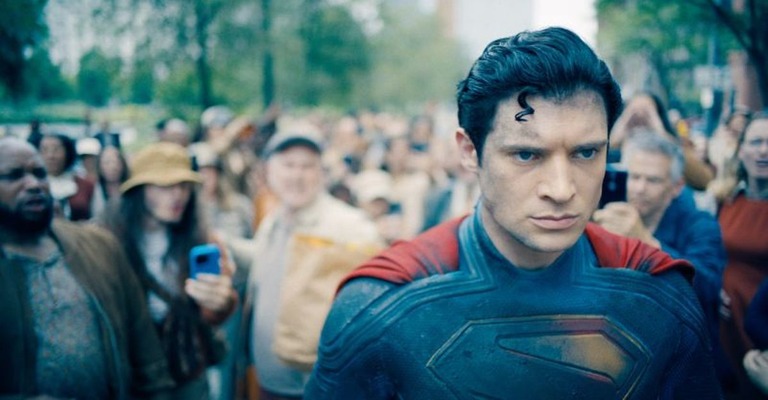 新作映画「スーパーマン」、公開初週の興収１８０億円で首位に