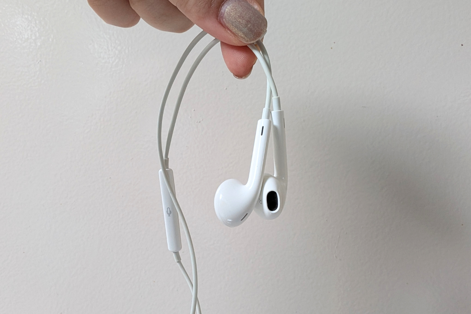 ワイヤレスイヤホン全盛期だからこそ、有線イヤホン「EarPods」を予備に持ちたい4つの理由