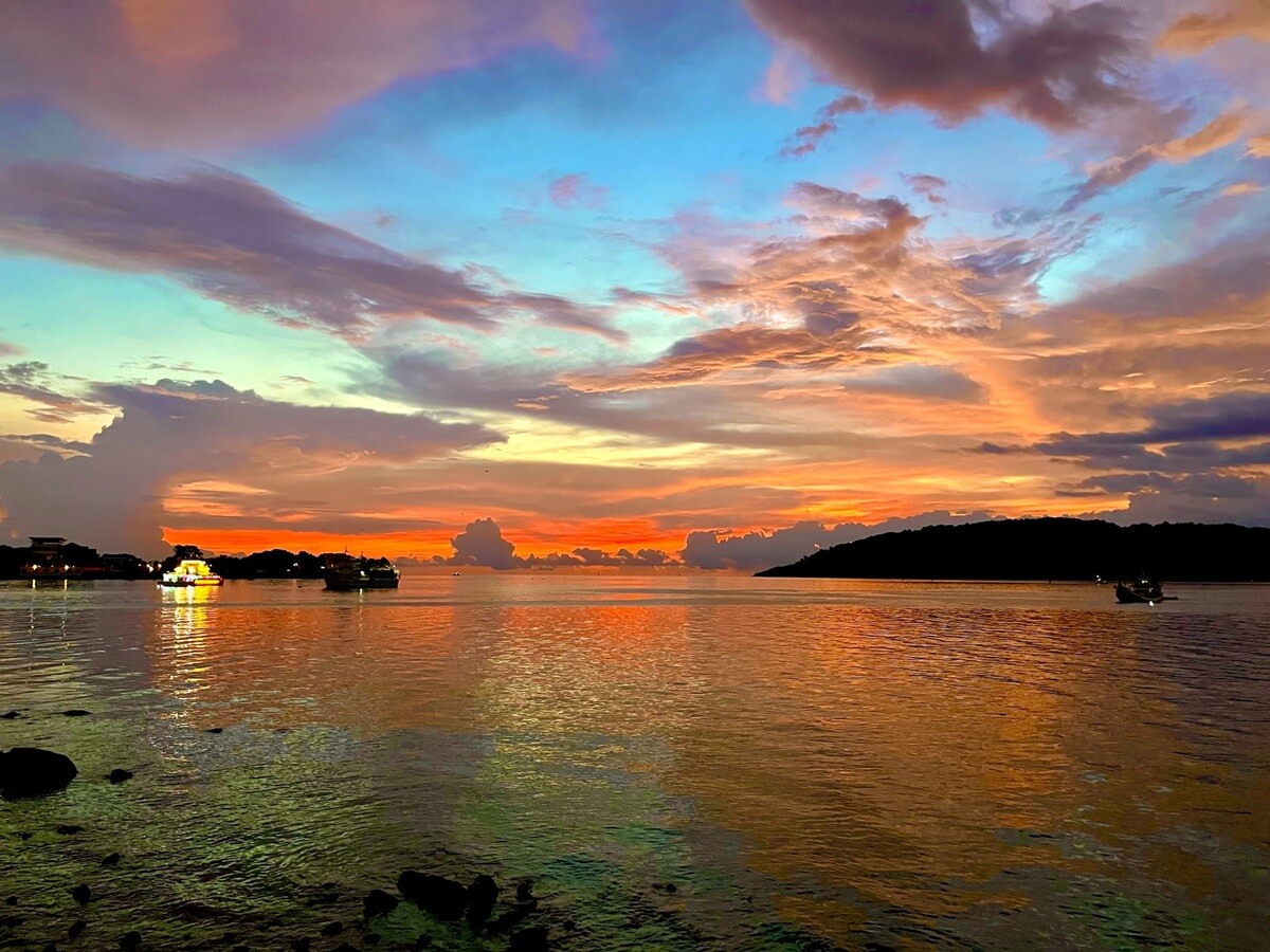 「水曜どうでしょう」のロケ地 南シナ海を望むコタキナバルの夕景