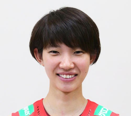 【バレー】石井優希さん「先輩方みなさんお優しい」代表OG集結に「メンバー豪華過ぎます」の声