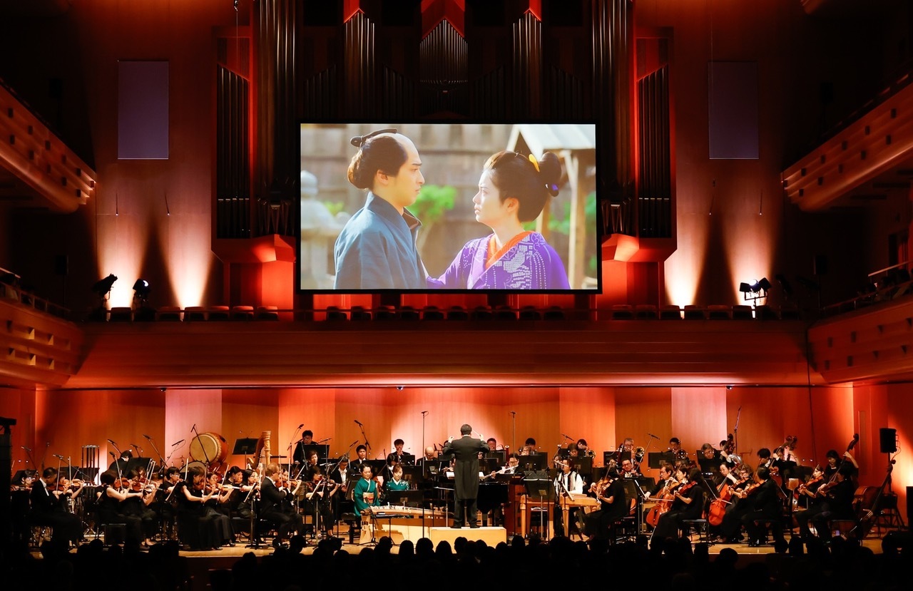 大河ドラマ『べらぼう』コンサート東京公演レポートが到着　名場面映像とフルオーケストラ演奏と花總まりの朗読でべらぼうの世界へ没入