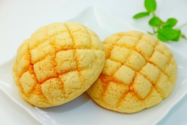 メロンパンは「サクサク」or「しっとり」どっちが人気？ 圧倒的支持を得たのは…アンケート結果発表！