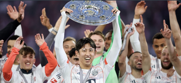 バイエルンDF伊藤洋輝、アルフォンソ・デイヴィスと共にリハビリ再開…復帰まで3～4か月か