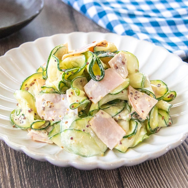 【ズッキーニってこんなおいしかったっけ？】「つまみ食いが止まらない…」「リピート確定だわ」ズッキーニとハムの簡単副菜レシピ