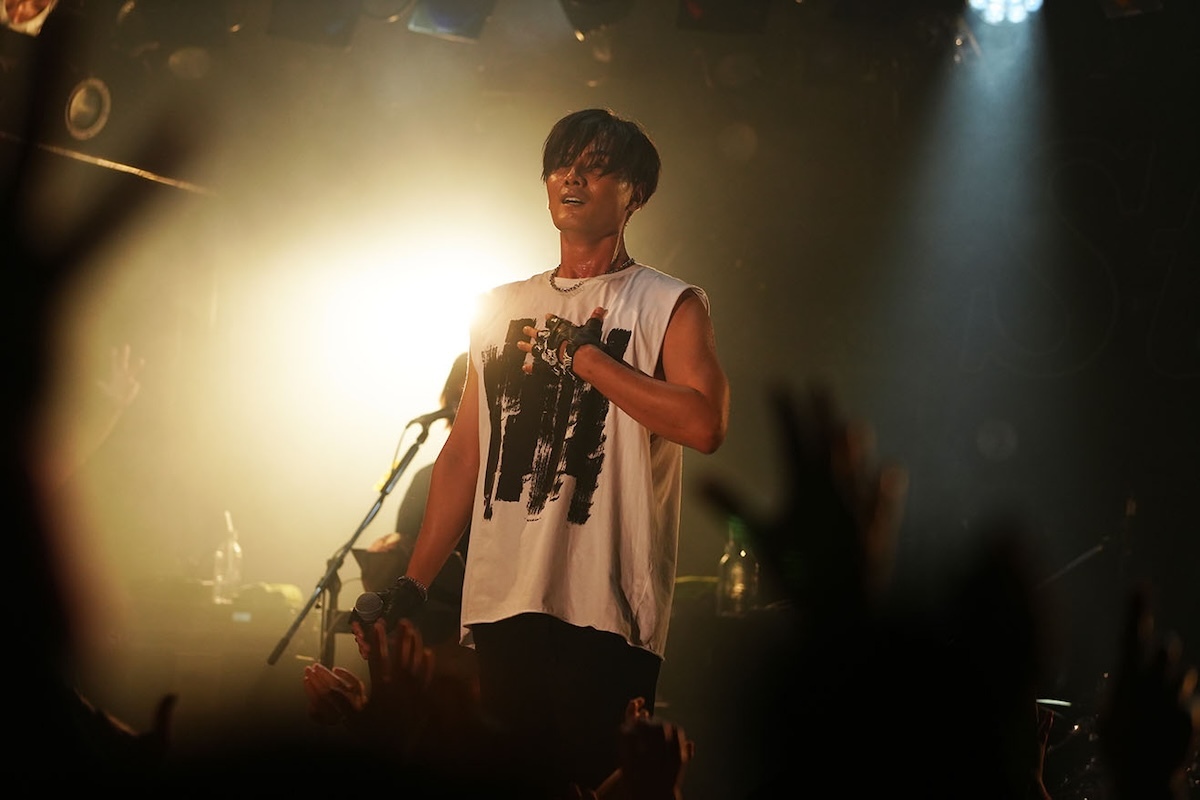 加藤和樹、ツアーファイナルのオフィシャルレポートが到着　47都道府県公演を含む20周年公演5タイトルを発表