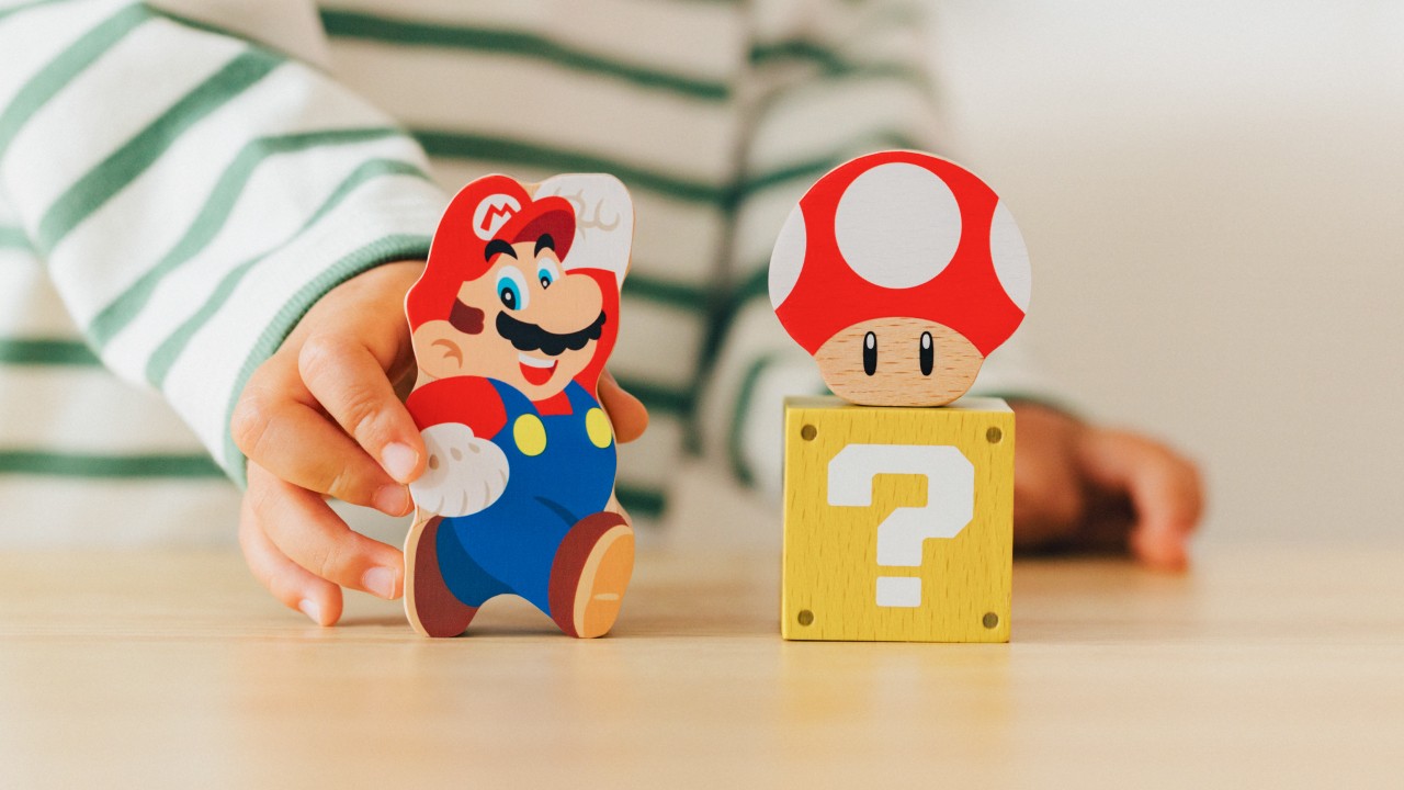 マリオをテーマにした新商品シリーズ「マイマリオ」が本日8月26日より販売開始！キャラクターをモチーフにしたつみき、絵本、服、ぬいぐるみが登場