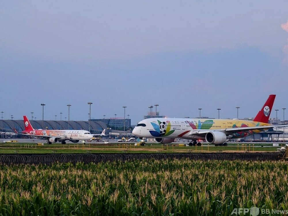 中国成都双流国際空港 搭乗者に初の荷物無料配送サービス