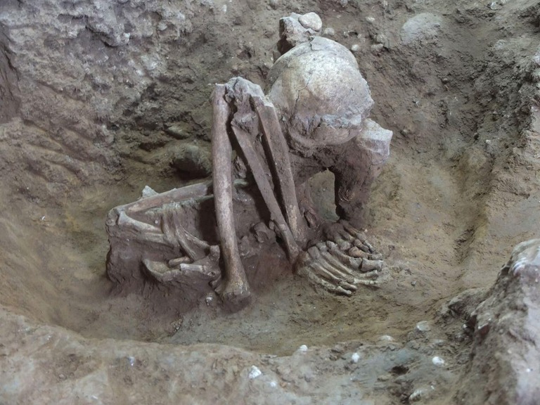 ミイラ作りの最古の痕跡、アジアで見つかる　１万４０００年前の骨も