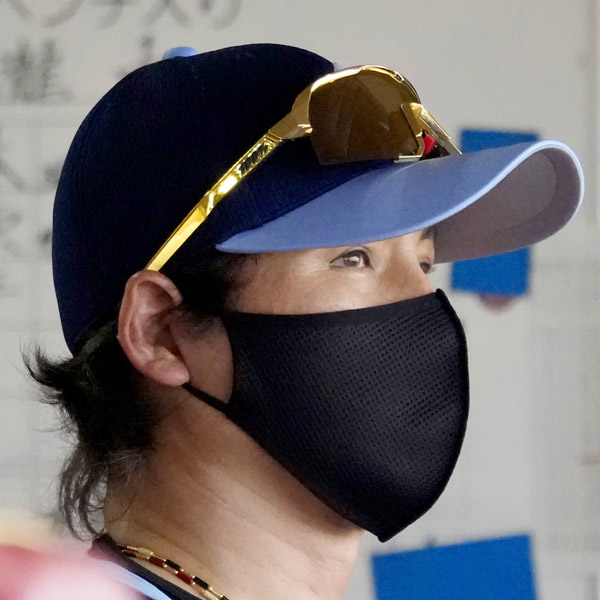 新庄監督の去就めぐり井川伸久オーナーが意味深発言 「白紙」強調