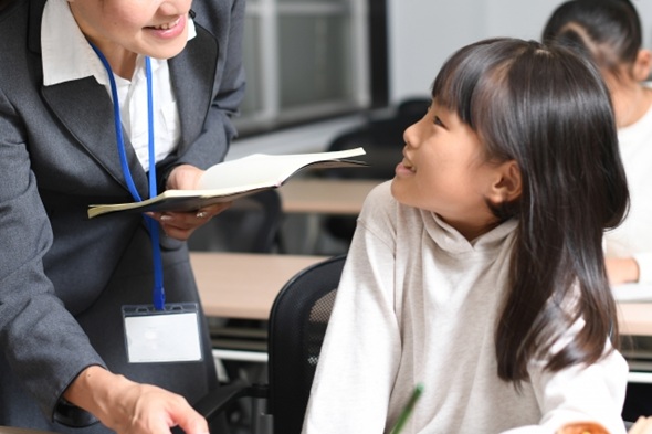 [ITmedia ビジネスオンライン] 学習塾倒産、過去最多ペース　少子化とデジタル化の波が直撃