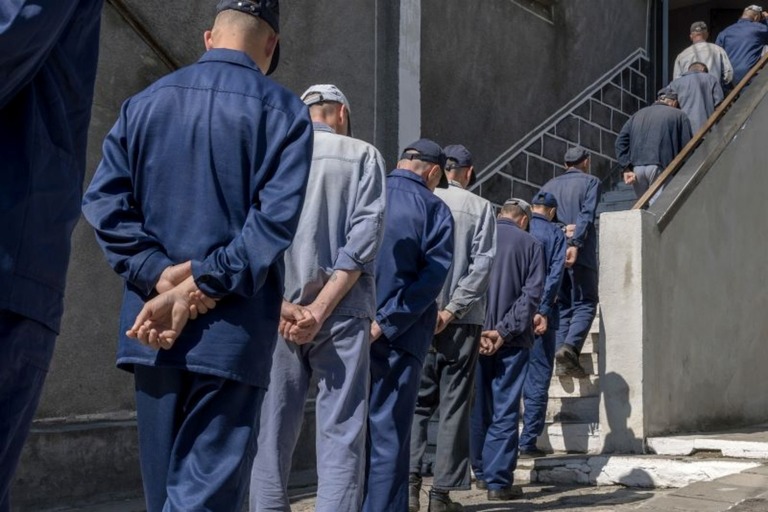 入隊を希望する国民が激減するロシア、外国人をだましてウクライナ戦争に参加させる手口とは