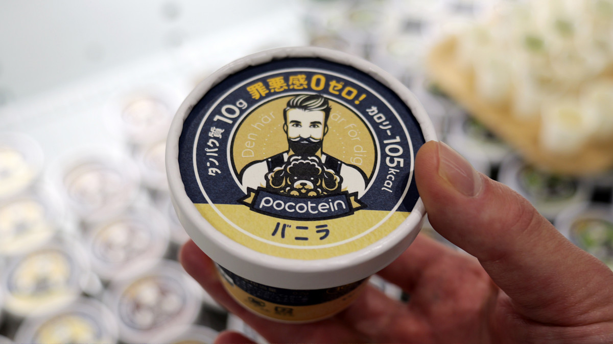 タンパク質が多いプロテインアイス「ポコテイン」はどんな味なのか？