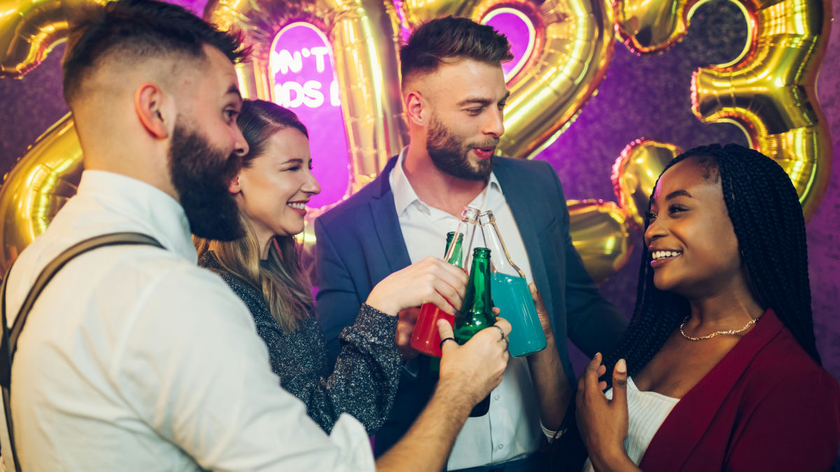 楽しいパーティーを開催するための「21のコツ」を解説