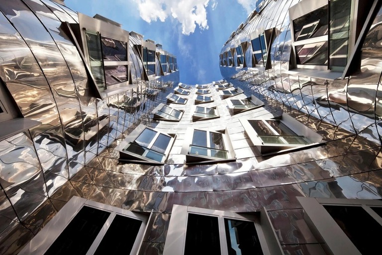 写真特集：米国建築の鬼才、フランク・ゲーリー氏の作品を見る