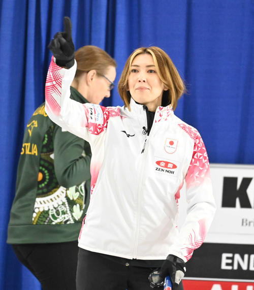 【カーリング】日本代表フォルティウス吉村「しびれました」アクシデントも劇的勝利で唯一３連勝