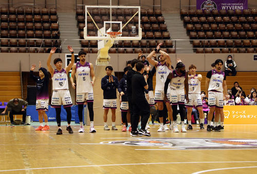 【バスケ】福島の連勝「18」で止まる…マルシャンHC「もう一度自分たちの形を見直し次に」