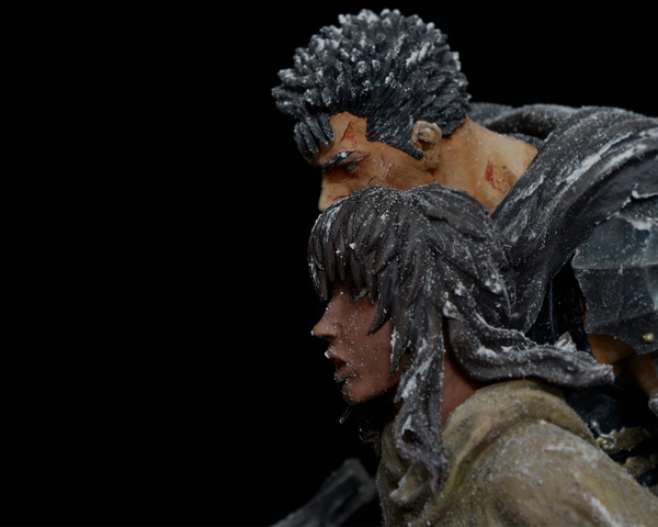 40万円超！「ベルセルク」ガッツとキャスカの過酷な旅路を表現…深まる冬に想いを馳せるスタチューが再登場