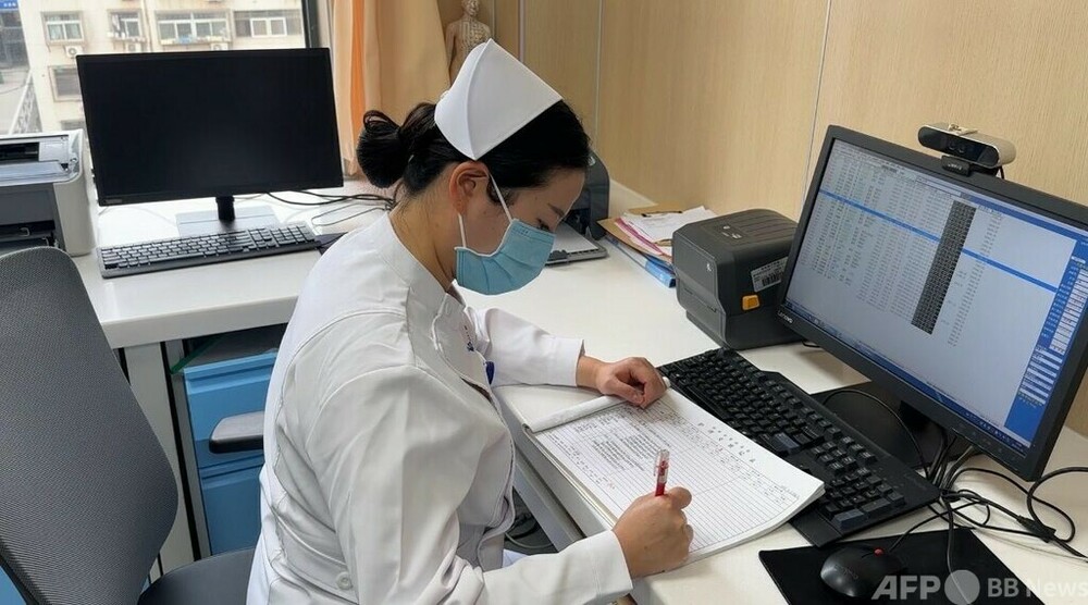 地上1万メートルの機内で中国人男性が急病　幸運にも「結婚休暇中の看護師」に出会う