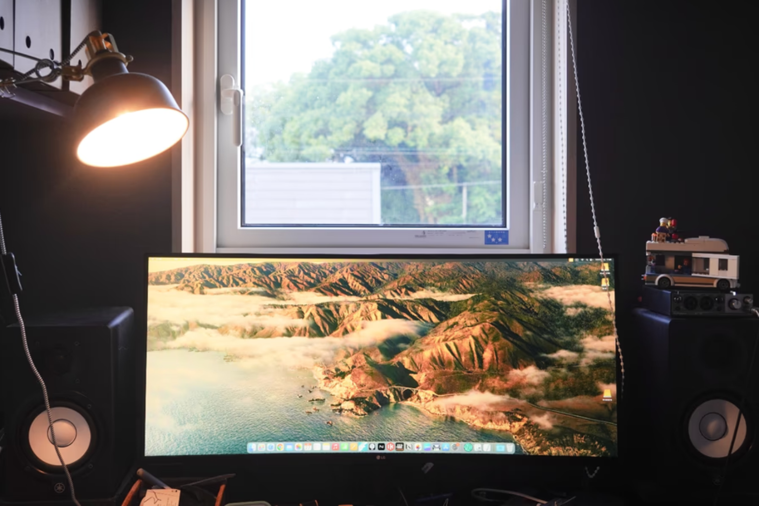 仕事部屋大改革なら今がベストタイミングだぞ。予算10万円でも大きくアプデできる【Amazon初売り】