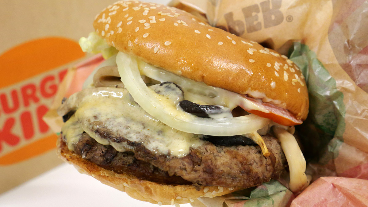 キノコ＆牛肉＆たっぷりソースなバーガーキングの傑作バーガー「ウィンタースペシャル マッシュルームワッパー」試食レビュー