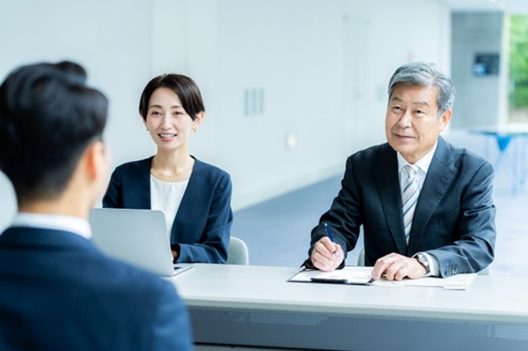 [ITmedia ビジネスオンライン] 「これまで通り」は限界　企業の4割が採用未充足の現実