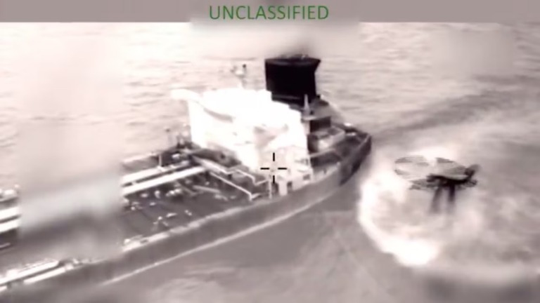 米軍、カリブ海で新たな石油タンカーを拿捕　空母ジェラルド・フォードから展開