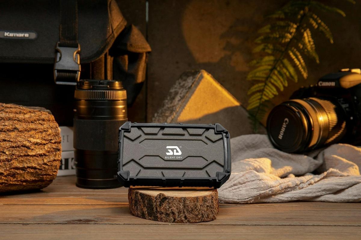 5年間使えるお守り除湿グッズ。電子レンジで再生できる「持ち運べる除湿剤」