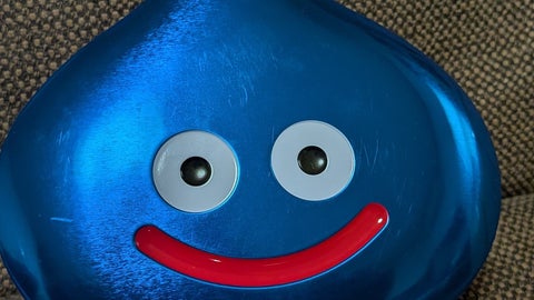 ドラクエ「スライム」のサブレ缶が可愛すぎ！蓋を開けると…「キングスライムになっちゃう」と話題