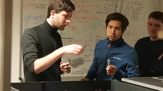 光ファイバー通信に近い波長で量子テレポーテーションの実証に成功