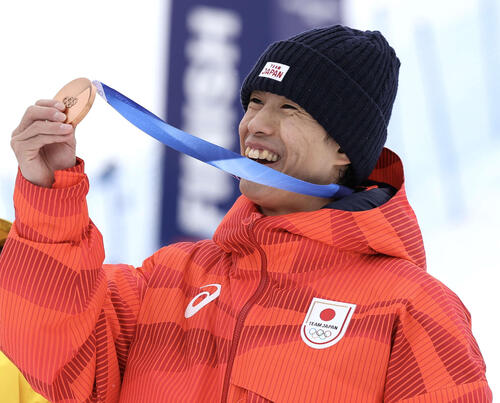 【モーグル】堀島行真「金メダルにつながらず、すごく悔しい」2大会連続の銅　大技成功には胸張る