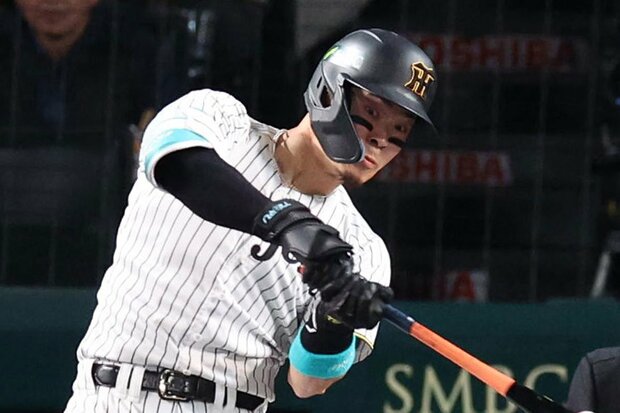 佐藤輝明は「岡本和真＆村上宗隆に匹敵」エンゼルス専門サイトで注目される