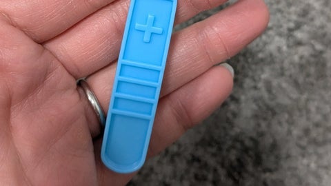 2歳児が使い道を知っていた「医療器具」が渋すぎる⇨「人生2周目」「専門的なアドバイスしそう」と5.7万「いいね」