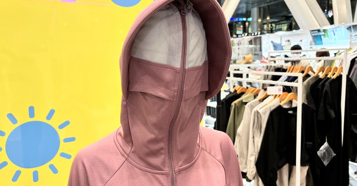 [ITmedia ビジネスオンライン] ワークマン「不審者パーカー」がヒット　2026年は12万点販売、人気の背景は？