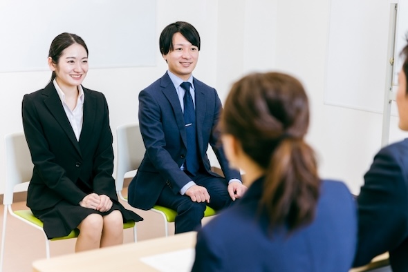 [ITmedia ビジネスオンライン] 「外資」に興味がある28卒の人気企業ランキング　文系1位は「ベイカレント」、理系のトップは？