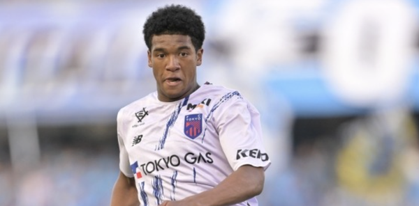 “多摩川クラシコ”でリーグデビュー飾ったFC東京ルーキー尾谷ディヴァインチネドゥ、指揮官に背中押された言葉「楽しんでやってこい」