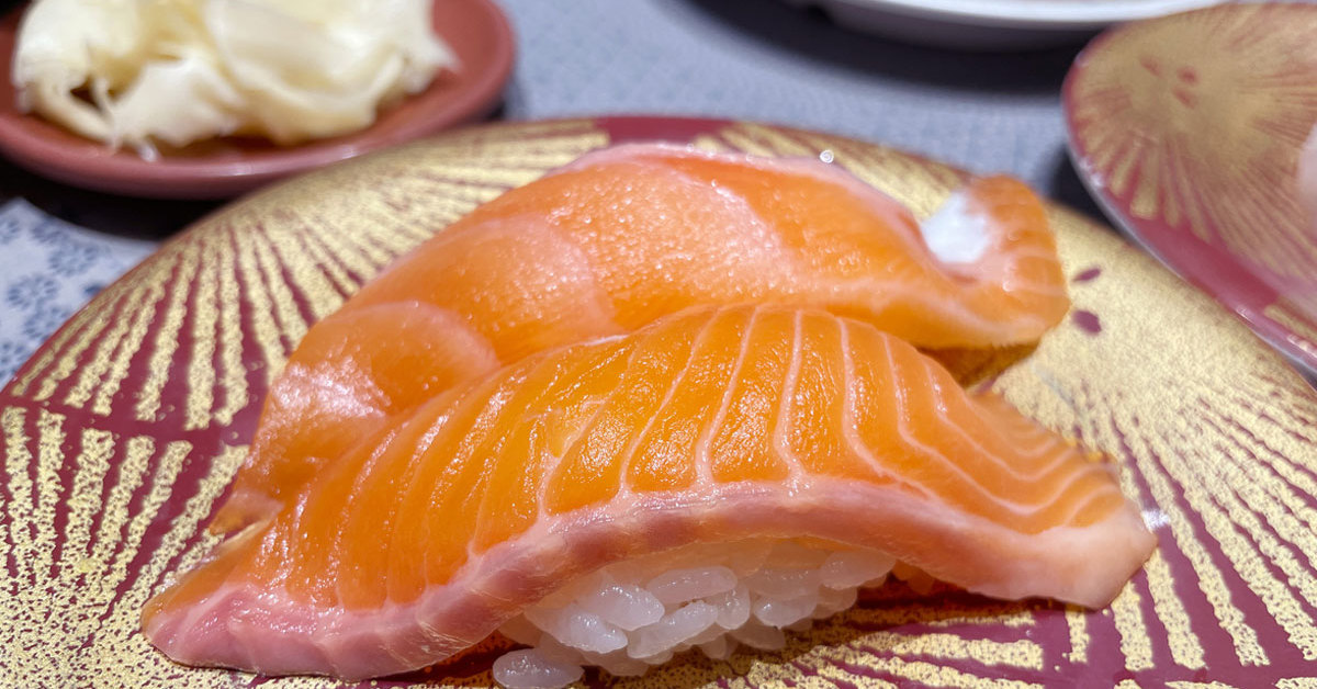 [ITmedia ビジネスオンライン] サーモンはどうやって寿司になるのか　知られざる流通と加工の流れ