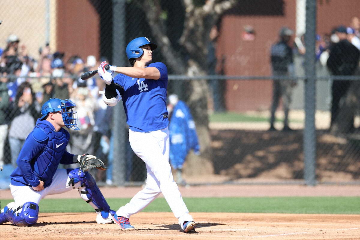 大谷翔平が今キャンプ3度目のライブBPで2打数1安打 初球を中前打