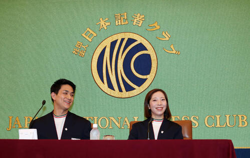 【フィギュア】金メダル“りくりゅう”三浦璃来、木原龍一「実感が帰国してから沸いた」帰国会見