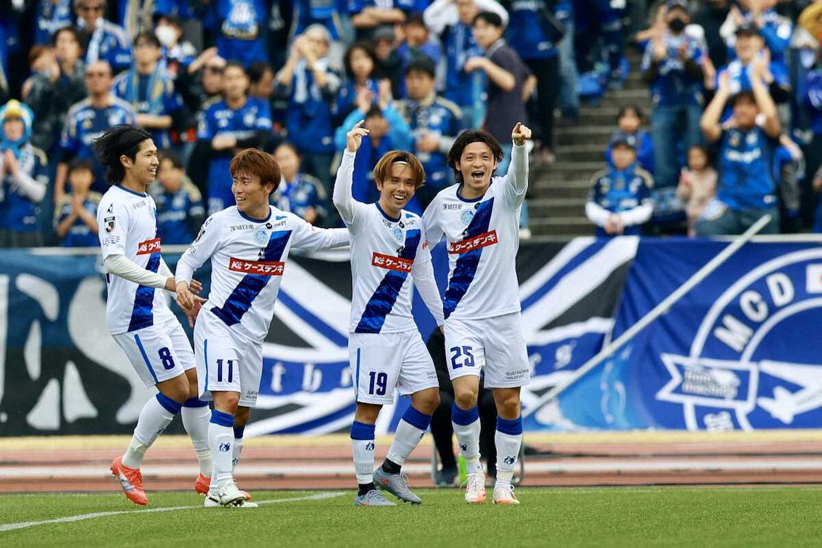 森保一監督が遠藤航の負傷を受け言及「一番痛いと思うしつらい」