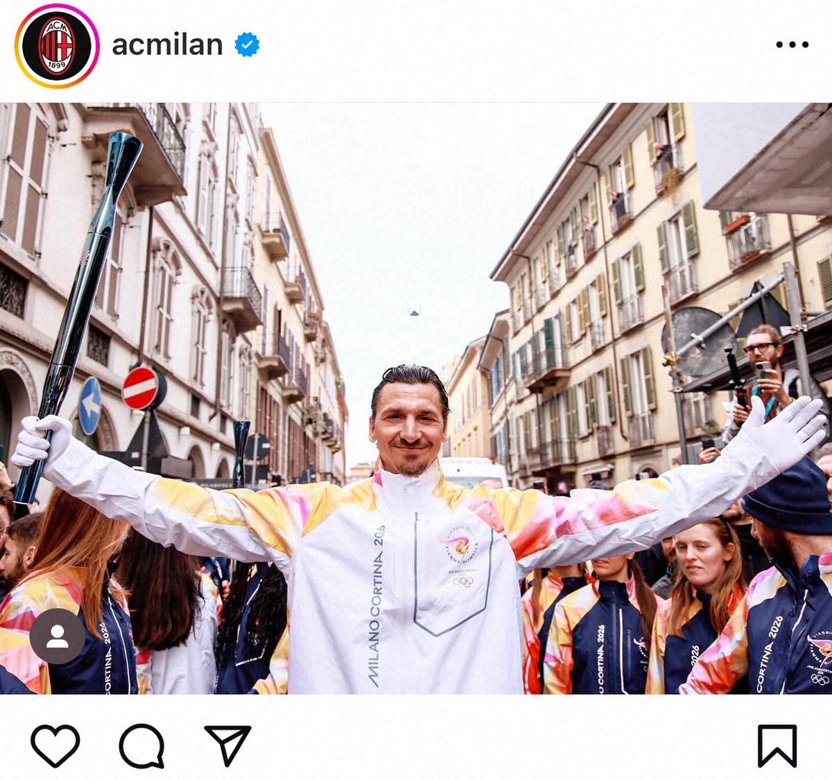 元スウェーデン代表のイブラヒモビッチ氏 ミラノの聖火ランナーとして登場