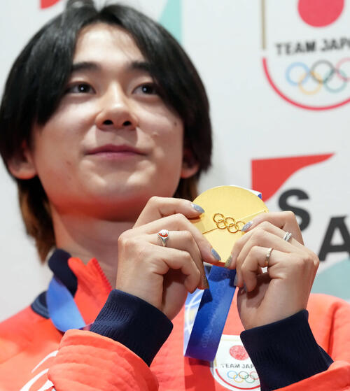 【スノボ】男子HP金メダル戸塚優斗、改めてミセス愛「ネイルをしていないと違和感がある」