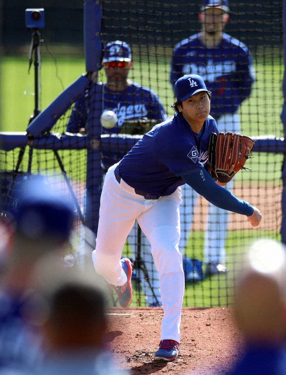 大谷翔平が今キャンプ初のライブBPに登板 直球の最速は約158キロ