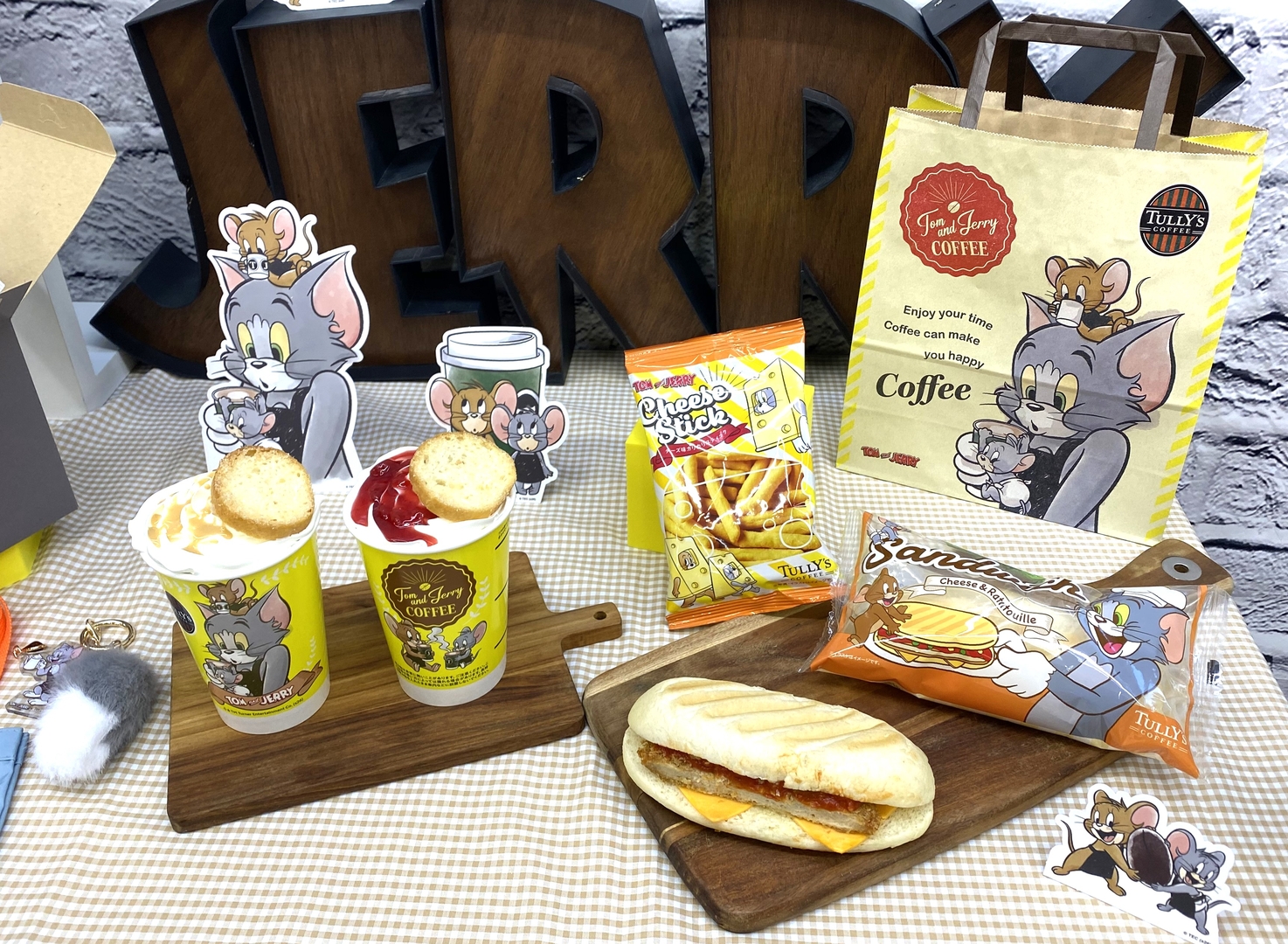 「トムとジェリー」×タリーズ第7弾！ コラボメニュー&グッズを撮り下ろしアメリカっぽいティータイムメニュー＆激カワグッズが2月18日～