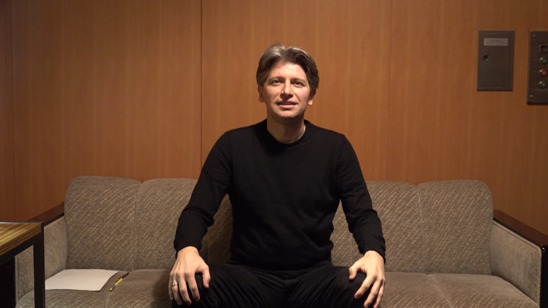 【インタビュー】METライブビューイング《アンドレア・シェニエ》指揮者 ダニエレ・ルスティオーニ ～“歌手とオーケストラを音楽的に交流させ、最高の効果を引き出しました”