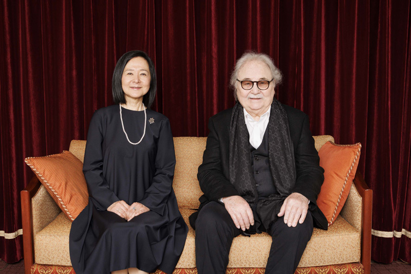 『エリザベート』『モーツァルト！』など手掛ける作曲家 シルヴェスター・リーヴァイが語る帝劇とその作品たち　名曲誕生秘話も～作家・小川洋子特別対談／特集「帝国劇場」