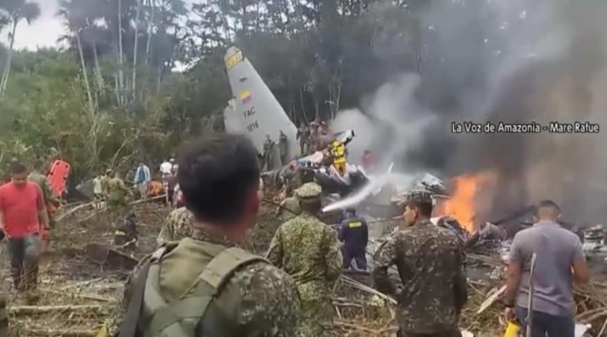 コロンビアで125人が搭乗する軍の輸送機が墜落 66人が死亡か
