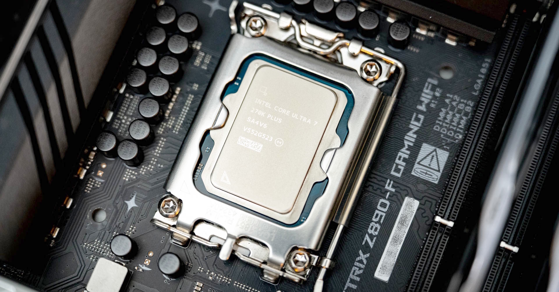 [ITmedia PC USER] Eコア増量のCore Ultra 7 270K Plusが上位モデルを超える!?　「Core Ultra 200S Plus」の性能アップをベンチマークでひも解く